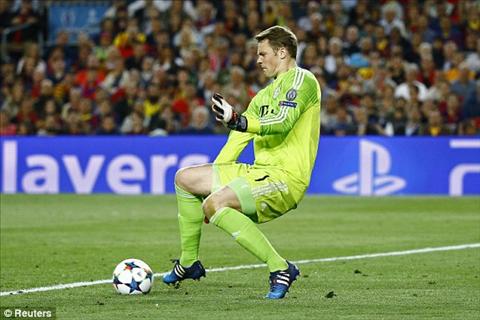 Neuer được bình chọn là thủ thành xuất sắc nhất năm 2015