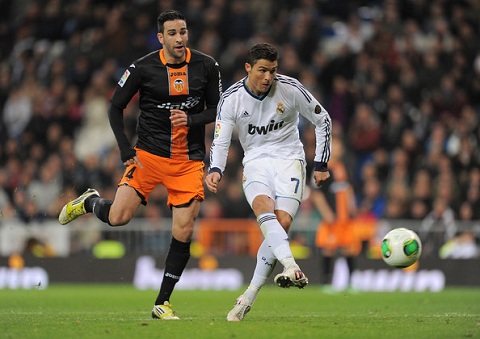 Real Madrid van duoc danh gia cao hon Valencia trong tran nay