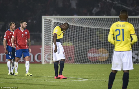 Chile 2-0 Ecuador Chu nha Copa America 2015 ra quan thanh cong hinh anh 3