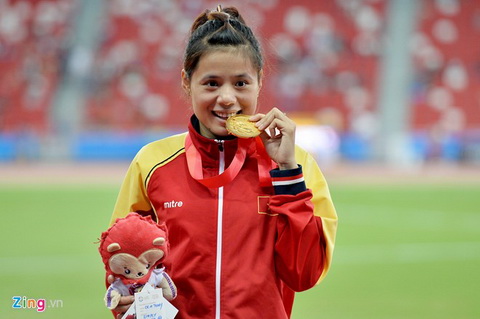 Nữ VĐV mồ côi cha giành 2 HCV và 2 chuẩn Olympic