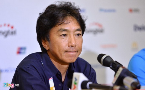 VFF không chấm dứt hợp đồng với HLV Miura