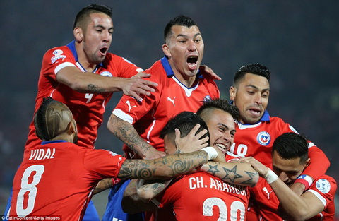 Chile 5-0 Bolivia Thang tung bung, chu nha Copa America 2015 vao tu ket bang ngoi dau hinh anh 3