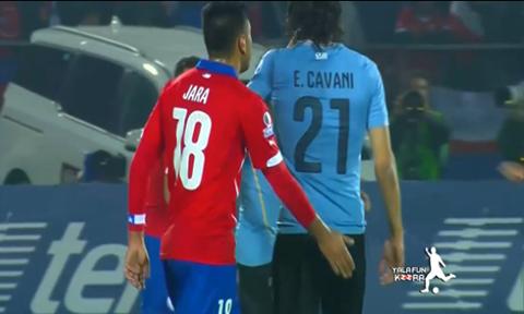 Ngôi sao của Chile dính án phạt siêu nặng vì dám quấy rối Cavani
