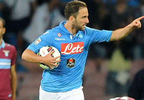 Arsenal chi 43,3 trieu bang mua Gonzalo Higuain hinh anh