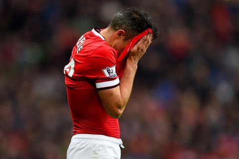 Tai sao MU nen de Van Persie roi Old Trafford hinh anh