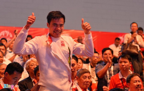 NÓNG: Đấu kiếm liên tiếp mang về 2 tấm HCV đầu tiên cho TTVN ở Seagame 28