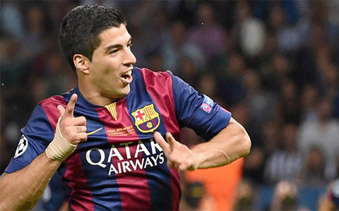 Luis Suarez sướng rơn sau khi giúp Barca vô địch Champions League