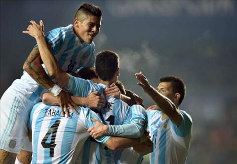 Argentina lot vao chung ket Copa America 2015 Don gian la khong the can! hinh anh