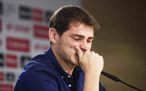  Iker Casillas roi le trong ngay chia tay Real Madrid hinh anh
