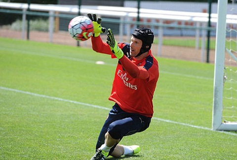 “Arsenal sẽ vô địch Premier League nhờ Petr Cech”