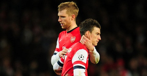 Arsenal sẽ thất bại trước M.U vì Laurent Koscielny?
