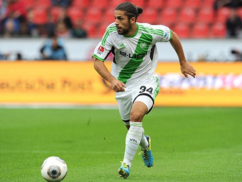 Vi sao Real dien dao vi Ricardo Rodriguez?