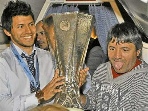 Hé lộ nguyên nhân gia đình Messi bị hành hung ở chung kết Copa America 2015