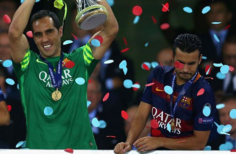 Siêu anh hùng Pedro trần tình về tương lai sau màn hạ sát Sevilla