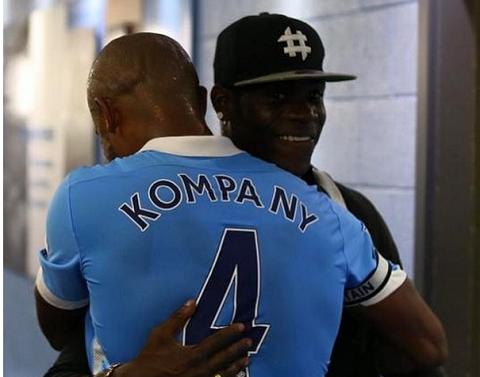 SỐC: Man City tính tái hợp với ngựa chứng Balotelli