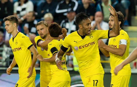Dortmund độc chiếm ngôi đầu Bundesliga: Không Klopp, không vấn đề!
