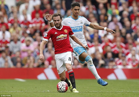 Juan Mata không giữ nổi bình tĩnh vì trận hòa Newcastle