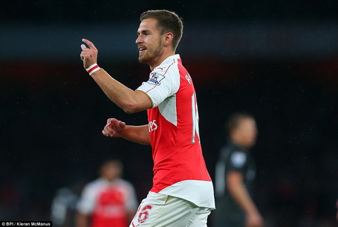 Hạ Sunderland sao Arsenal tự tin vô địch Premier League 2015/16