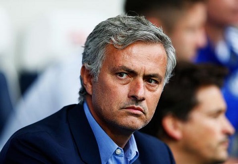 Chelsea khoi dau te hai, Mourinho lai ngam do loi cho trong tai hinh anh