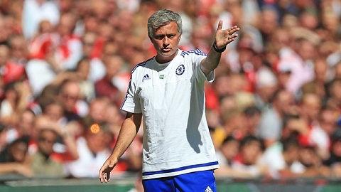 Chelsea thua dau Arsenal, Jose Mourinho do loi cho… san Wembley va thoi tiet hinh anh