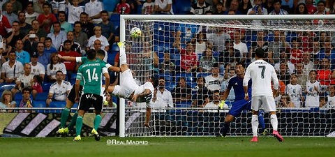 Du am Real Madrid 5-0 Betis James Rodriguez da danh bai Isco hinh anh 2