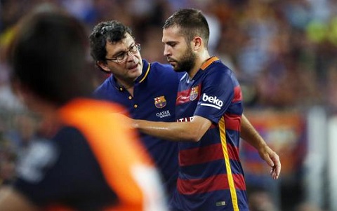 Barca nhận tin buồn dù thắng đậm AS Roma