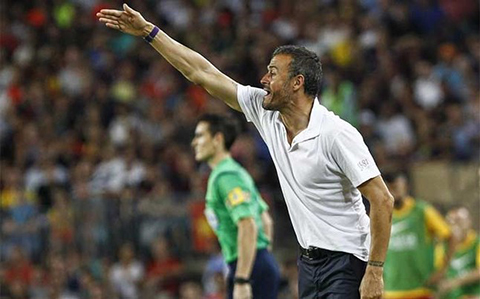 Luis Enrique nổ tưng bừng khi Barca biết thắng trở lại