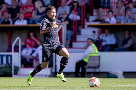 Tân binh đắt giá của Liverpool vẫn chưa thể ra sân