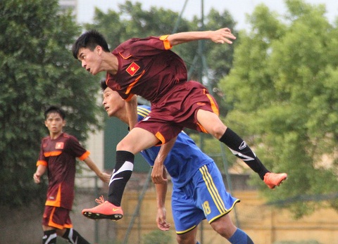 Phan Thanh Hau lai gap chan thuong