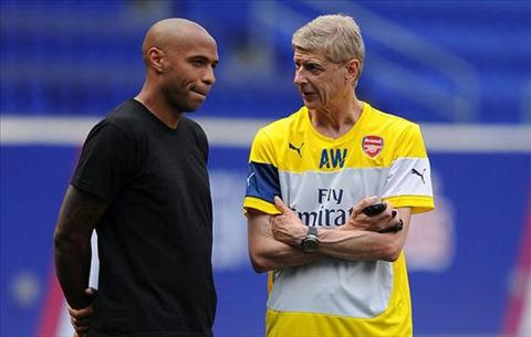 Một số cầu thủ trẻ của Arsenal không biết huyền thoại Henry là ai