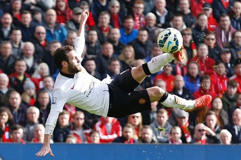 Juan Mata hài lòng khi được đá tiền vệ phải ở M.U
