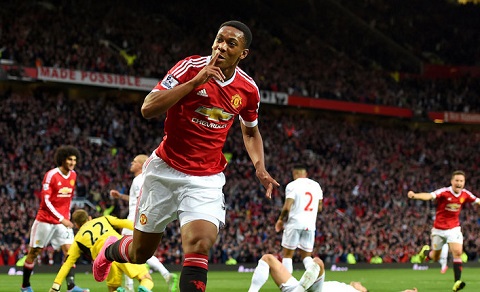 Tỏa sáng trước Liverpool, Martial đang dùng “thiết quân luật” với Rooney