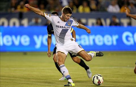 Cựu tiền đạo Liverpool chê đội bóng cũ thiếu bản sắc