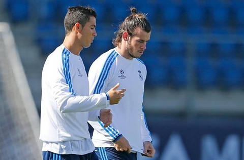 Ronaldo muon Real Madrid tim nguoi thay the Gareth Bale hinh anh