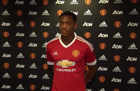 Ấn định trận đấu ra mắt của tân binh Martial cho M.U