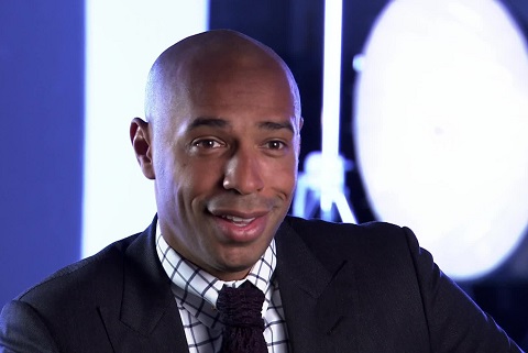 Thierry Henry cay cú khi Arsenal không... lên đỉnh