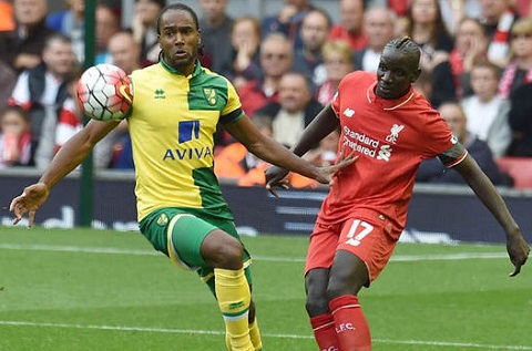 Tin tưởng trung vệ Sakho, HLV Brendan Rodgers có thể tránh bị sa thải