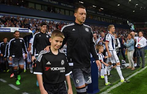 Tiền vệ Lampard tin bạn thân John Terry chưa hết thời