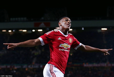 Tiết lộ: Martial từng suýt đầu quân cho Man City