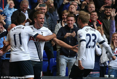 Trọng tài "tỏa sáng", Tottenham xuất sắc thắng to Man City