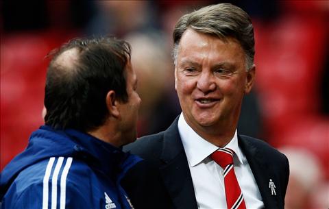 Van Gaal: “M.U lên đỉnh là nhờ những hàng thải”