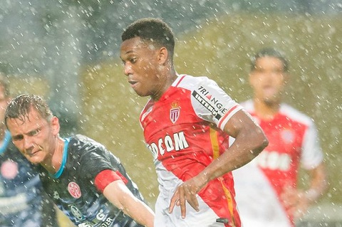 Sao xẹt của Man City trù ẻo cơn sốt Anthony Martial