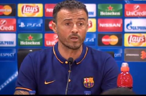 HLV Luis Enrique chi trich fan phong trao tai Nou Camp hinh anh