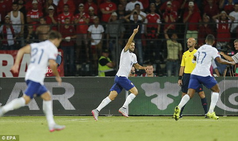 Truc tiep Albania vs Bo Dao Nha vong loai Euro 2016, 1h45 ngay 89 hinh anh
