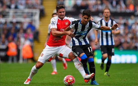 Nicolas Anelka: Giroud rồi sẽ tỏa sáng giống như tôi