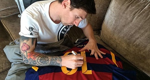Vua gianh QBV FIFA 2015, tien dao Lionel Messi da bi chan dai doi no hinh anh 2