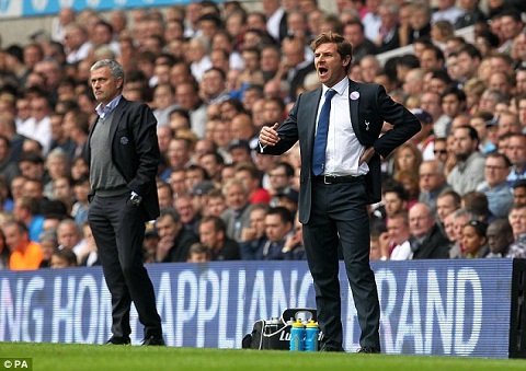 Cựu HLV Chelsea chỉ trích Abramovich vì thói sa thải vô tội vạ