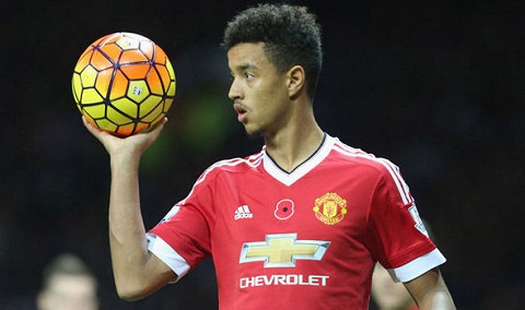 Trước trận M.U vs Southampton: Cơ hội và thách thức cho Borthwick-Jackson
