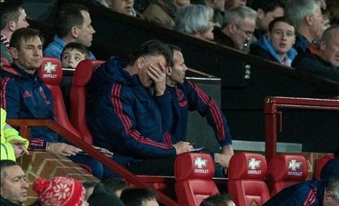 M.U thua đau Southampton: Top 4 ơi, ta chào nhé!