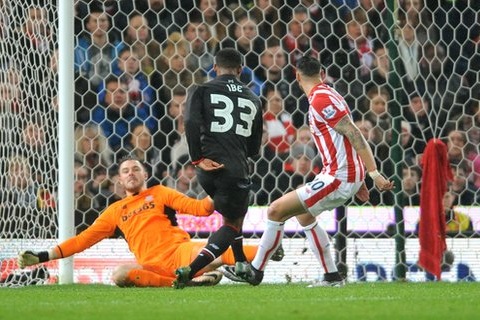 Liverpool vs Stoke (2h45 ngày 27/1): Những vấn đề mới của Jurgen Klopp